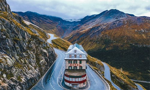 Khám phá đèo Furka - cung đường đẹp nhất dãy núi Alps